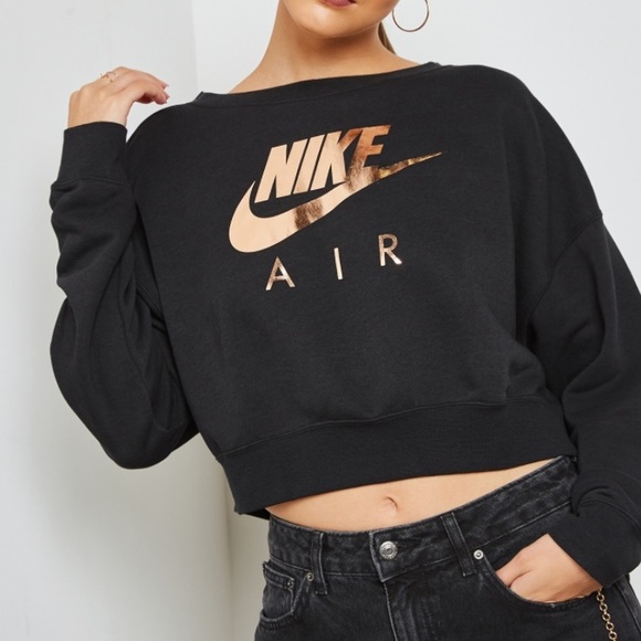 nike crop sweater